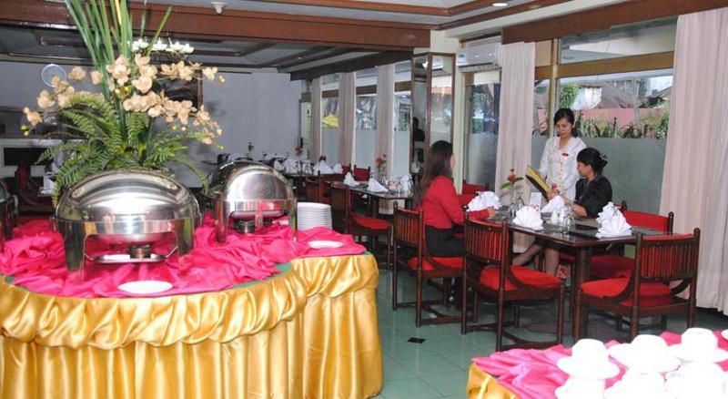 Sahid Kawanua Hotel Manado Exterior photo